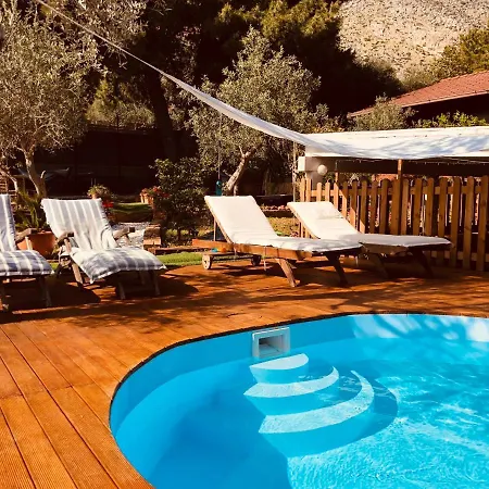 Rosemada, Mondello Feriehus Palermo