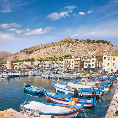 Rosemada, Mondello